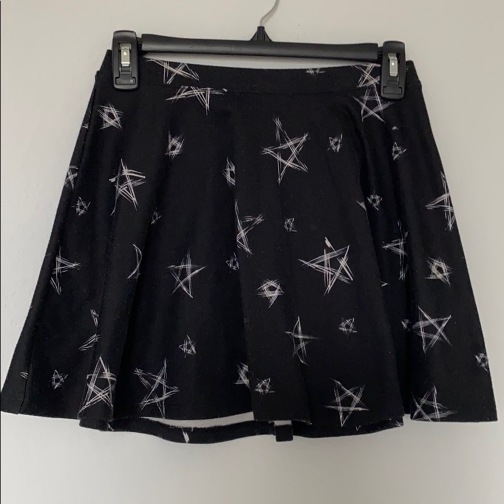 Black skater skirt